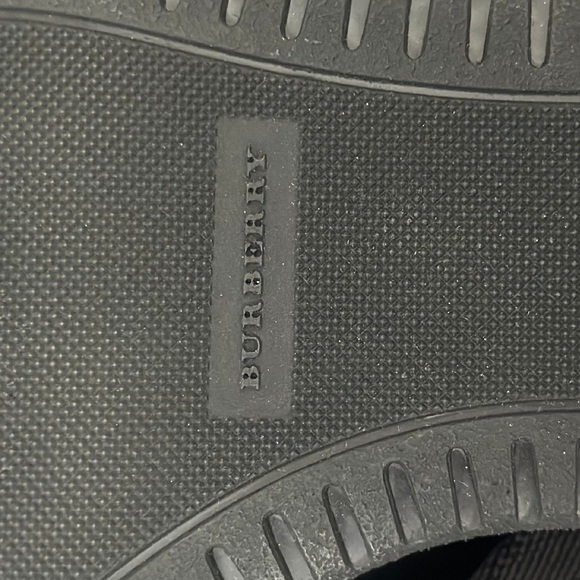 Burberry Canvas Chain-Link Accents Slingback Sandals - Picture 6 of 6